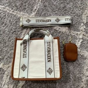 Steve Madden - Viral Tote Bag - Blue and Brown